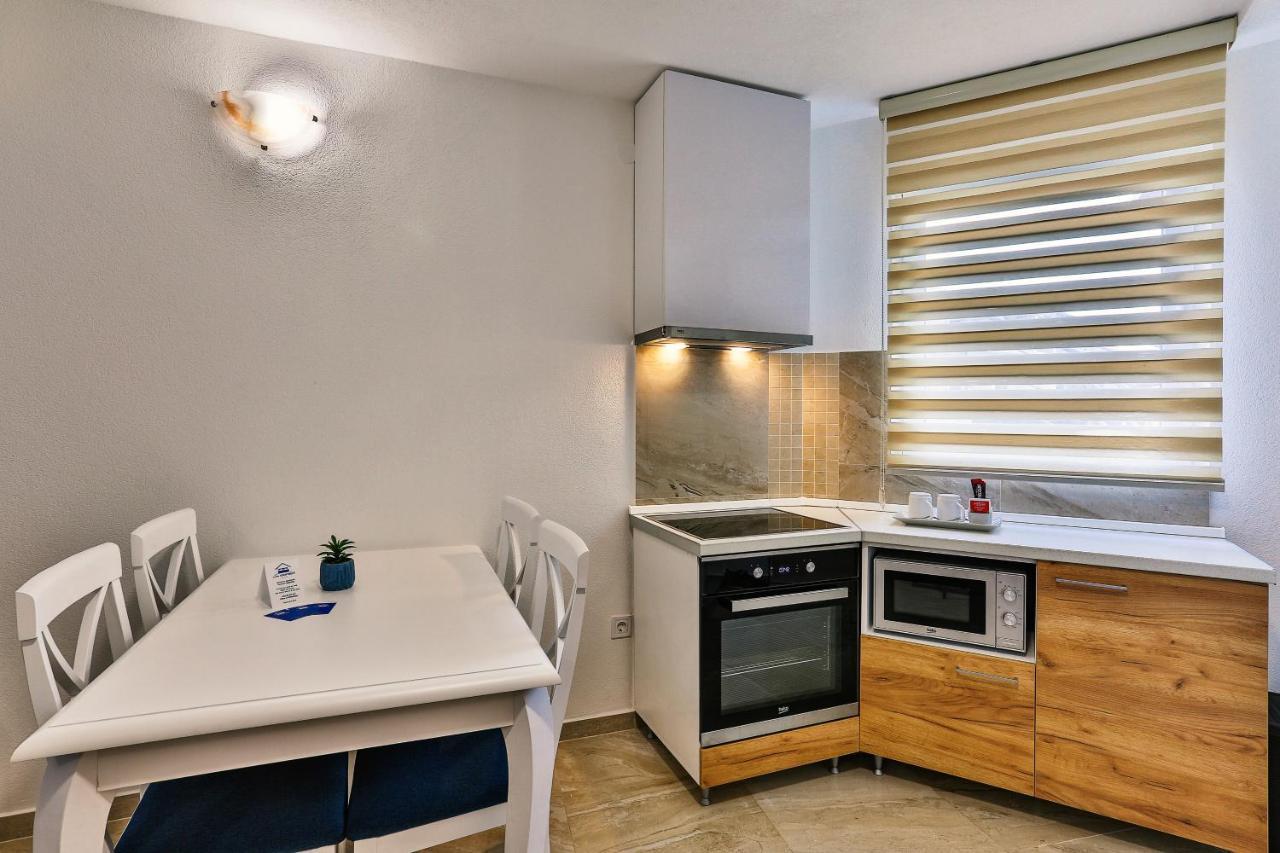 Zara Apartment Budua Esterno foto